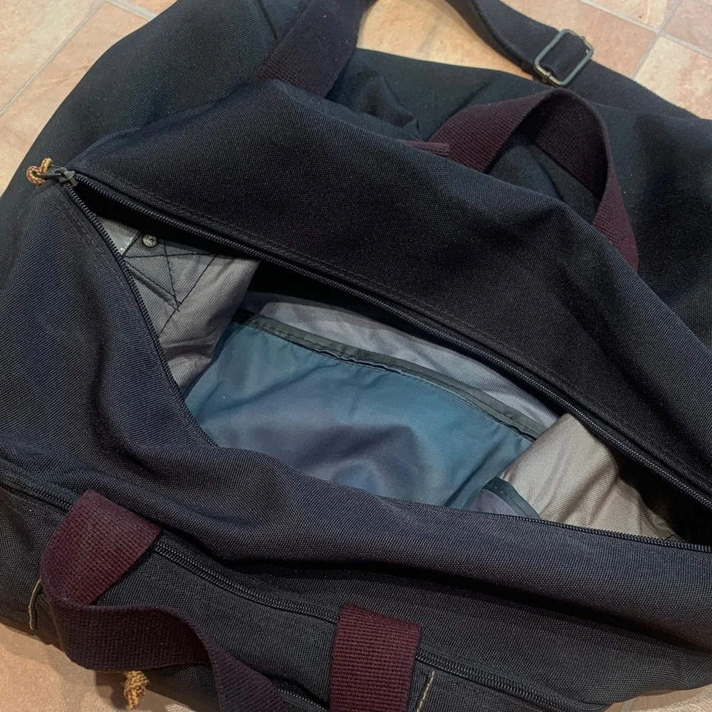 Espirit Vintage Black Men's Lightweight Canvas Duffel Travel Bag
